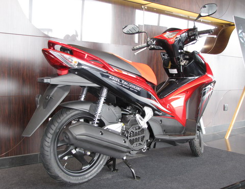 Honda Việt Nam chính thức ra mắt Air Blade 2011 